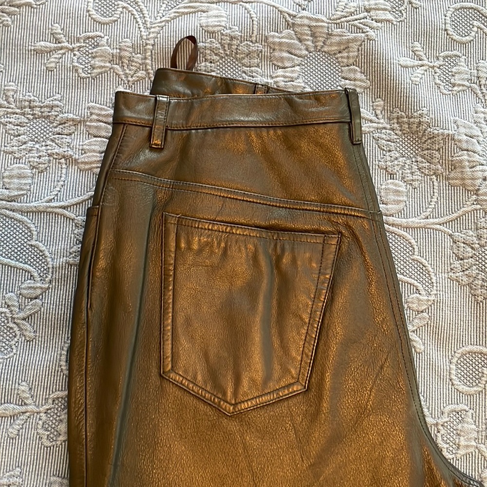 100% leather black pants, lined. Jones New York
